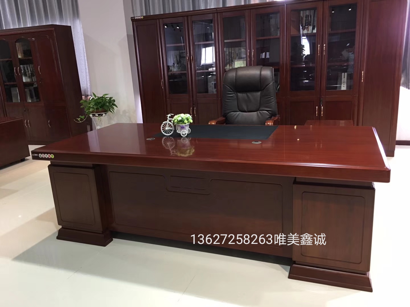 哈密實木大班臺WM-GS-020